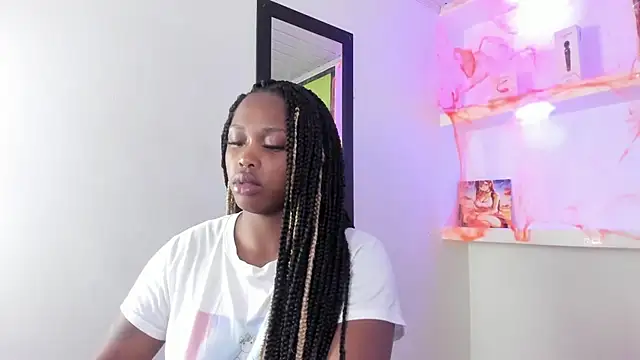 Snapshot of zendaya_wilson chatting on November 2025 08:39:02 AM zendaya wilson online show from November 2025 08:39:02 AM