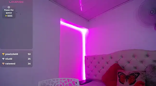 cristal horny19 online show from February 2025 06:09:01 AM