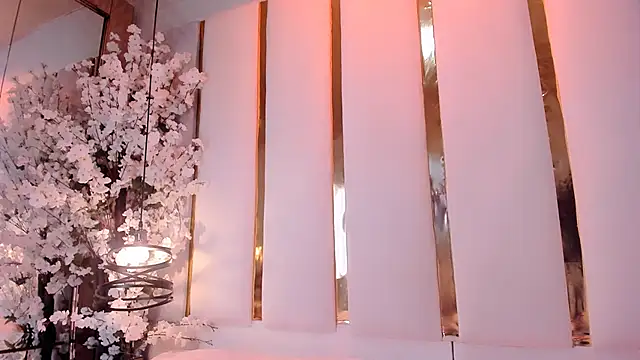 julietajackson 1 online show from February 2026 09:43:01 PM