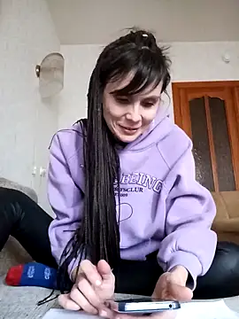 Francenia lolis online show from January 2025 10:40:01 AM