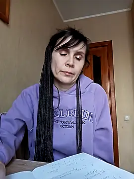 Francenia lolis online show from February 2025 08:18:02 AM