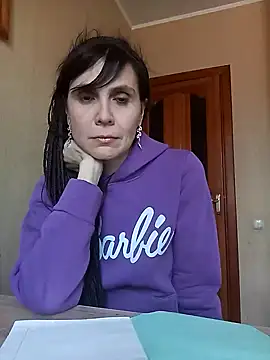 Francenia lolis online show from February 2025 01:28:02 PM