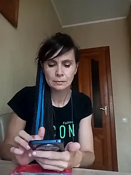 Francenia lolis online show from September 2025 06:49:01 AM