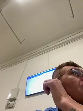 adrian90bi11 online show from April 2026 04:35:01 AM