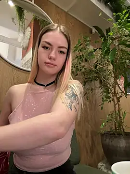 -Sexy Barbie- online show from January 2025 09:55:02 AM