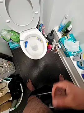 Snapshot of eric69_69 chatting on December 2024 06:21:02 AM eric69 69 online show from December 2024 06:21:02 AM