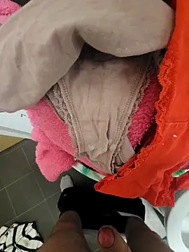 Snapshot of eric69_69 chatting on March 2025 10:49:02 PM eric69 69 online show from March 2025 10:49:02 PM