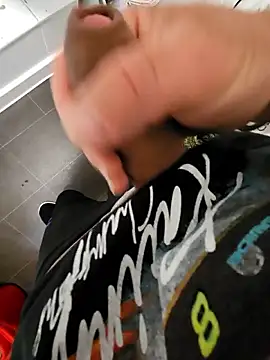 Snapshot of eric69_69 chatting on October 2025 03:12:01 PM eric69 69 online show from October 2025 03:12:01 PM