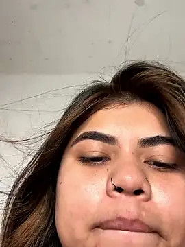 aitana-purple online show from March 2026 02:15:01 AM