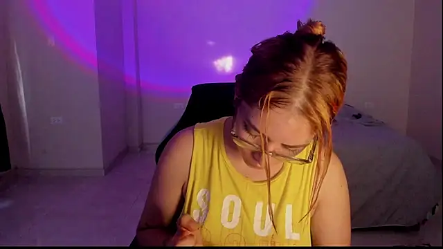 atenas 05  online show from December 2025 09:45:02 PM