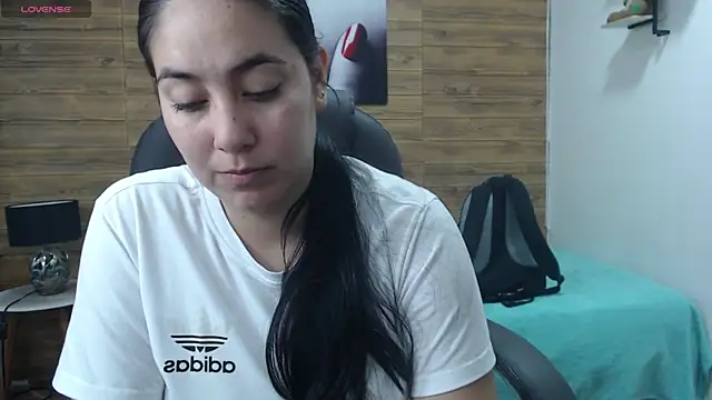 lizzaxs online show from February 2025 01:41:01 PM