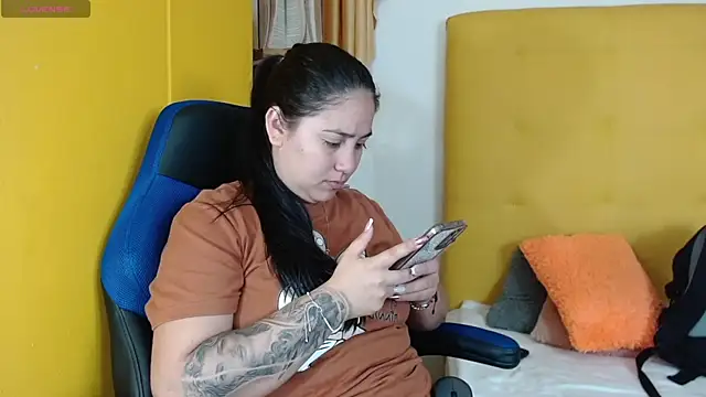lizzaxs online show from March 2025 02:10:02 PM