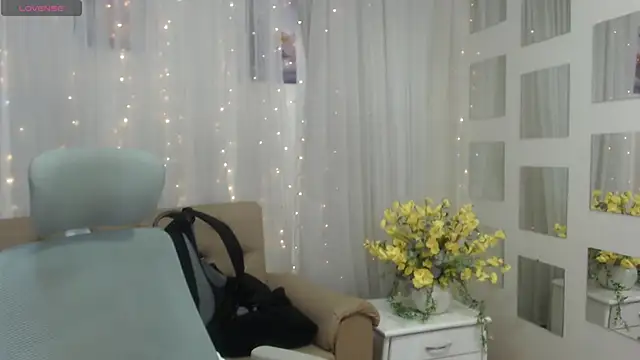 lizzaxs online show from March 2025 07:02:02 PM