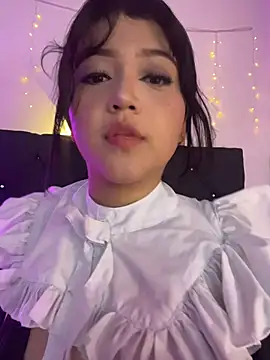 alisson carolina73 online show from December 2025 01:22:02 AM