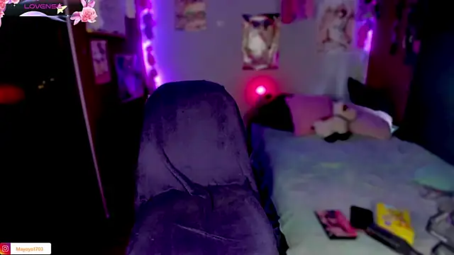 kiki cavilll online show from February 2025 03:53:01 PM