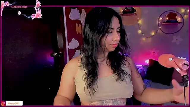 kiki cavilll online show from September 2025 02:18:02 PM