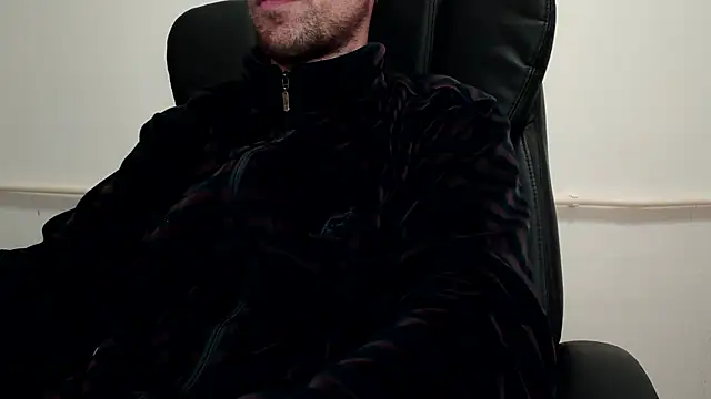 mikealcorleone online show from February 2025 01:00:02 PM