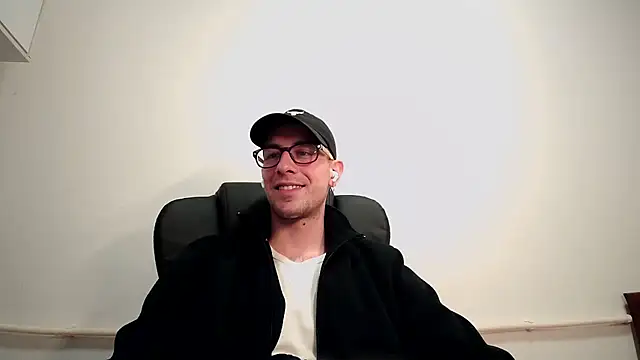 mikealcorleone online show from February 2025 04:57:01 PM