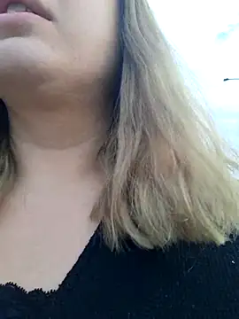 cansuozell online show from November 2025 05:41:01 AM