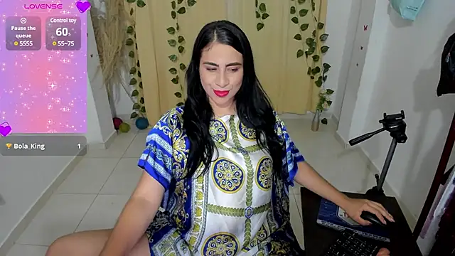Snapshot of KeraniShakti chatting on January 2025 02:40:02 AM KeraniShakti online show from January 2025 02:40:02 AM