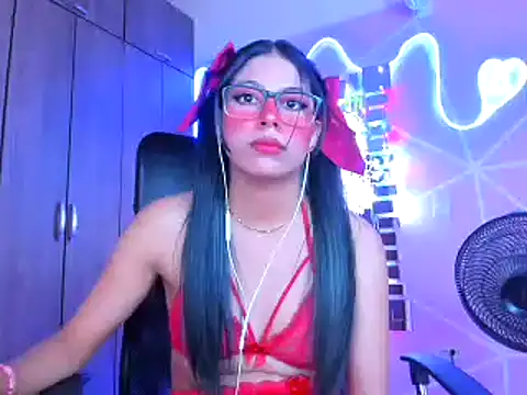  ALLYSON18  online show from February 2025 05:35:01 PM