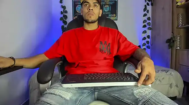 mikee scooth online show from February 2025 01:21:02 AM