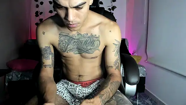 mikee scooth online show from September 2025 07:20:01 AM