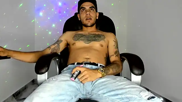 mikee scooth online show from June 2026 09:17:02 PM
