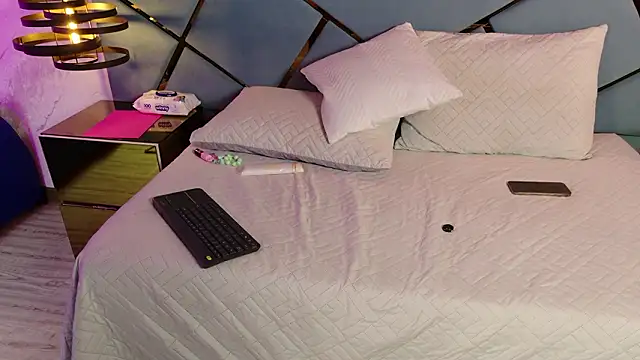 ammy durand online show from March 2026 07:28:02 PM