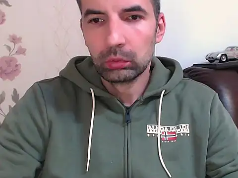 Leo 1617 online show from April 2026 09:01:02 PM