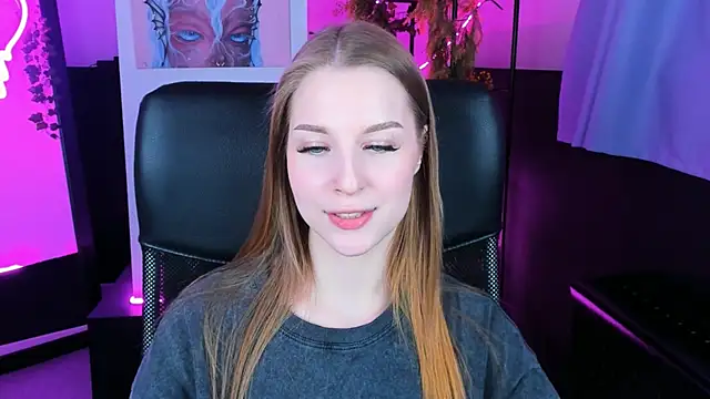 CuteMousee online show from December 2024 01:33:01 PM