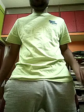 Snapshot of RohanBig chatting on May 2026 06:35:01 PM RohanBig online show from May 2026 06:35:01 PM