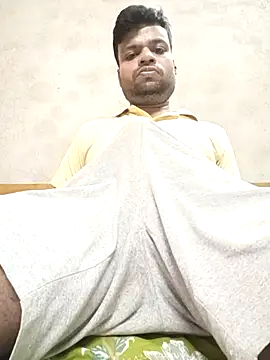 Snapshot of RohanBig chatting on May 2026 06:35:02 PM RohanBig online show from May 2026 06:35:02 PM