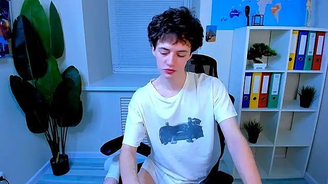 LukeSweet online show from January 2026 11:14:02 AM