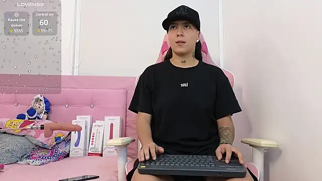 Karoll horny  online show from February 2025 08:22:01 PM