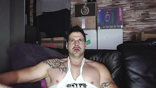 XxBigboybandxX online show from April 2026 05:38:01 AM