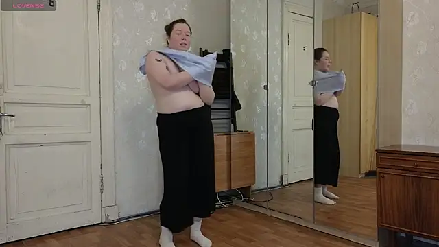 Snapshot of Blush_Lolaa chatting on March 2025 02:12:01 PM Blush Lolaa online show from March 2025 02:12:01 PM