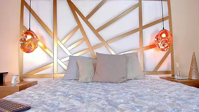 Snapshot of Lia_Copper chatting on January 2025 02:13:01 PM Lia Copper online show from January 2025 02:13:01 PM