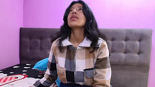 karolinee 66  online show from July 2026 04:14:02 AM