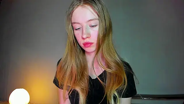 minidivaa  online show from April 2026 07:58:01 PM