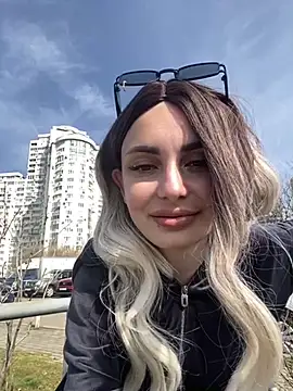 Snapshot of SandraCarter chatting on March 2025 10:19:01 AM SandraCarter online show from March 2025 10:19:01 AM
