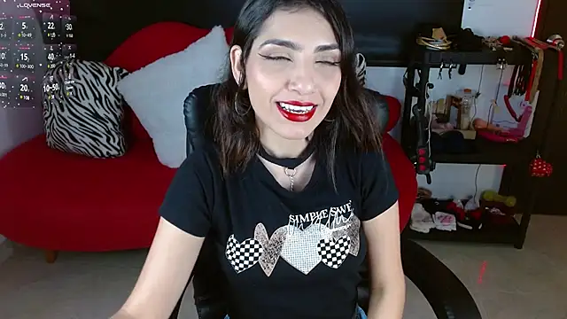 Carolaine69  online show from March 2025 02:15:02 PM