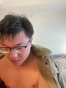 YoY-man online show from January 2025 06:38:02 AM