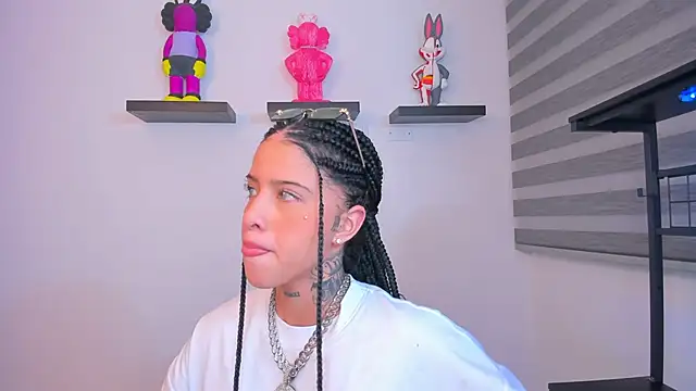 Gangster Girl online show from October 2025 02:06:01 AM