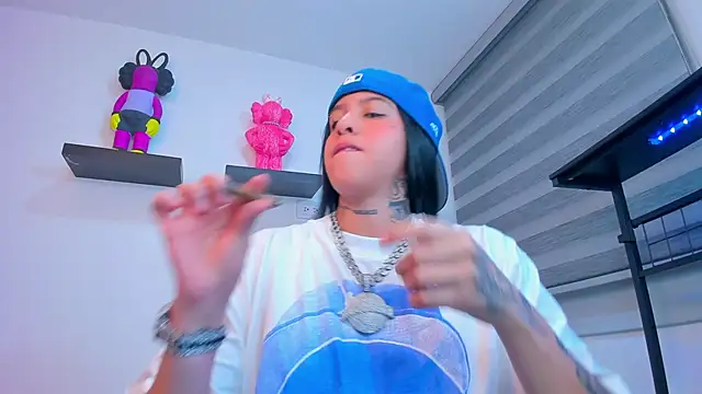 Gangster Girl online show from October 2025 01:20:02 AM