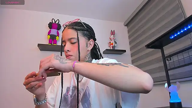 Gangster Girl online show from January 2026 03:23:01 AM