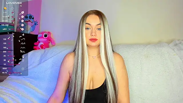 Snapshot of Maya_Willis chatting on February 2025 09:04:02 AM Maya Willis online show from February 2025 09:04:02 AM