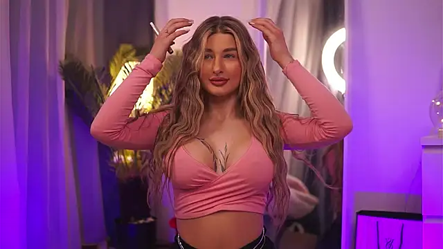 Snapshot of AvaShayy chatting on March 2025 10:49:02 PM AvaShayy online show from March 2025 10:49:02 PM