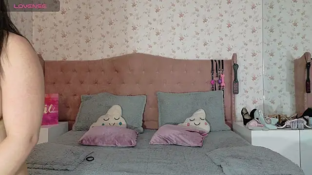 AvrillThomas online show from February 2025 09:07:02 PM