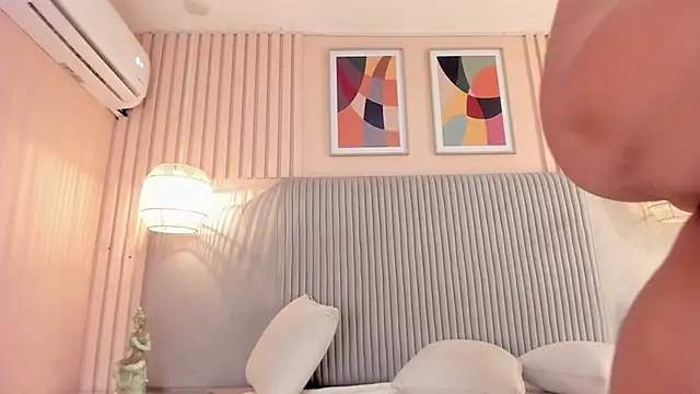 samyriverss online show from November 2025 09:42:02 AM